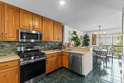 25 Lake Forest Drive Burlington VT 05401
