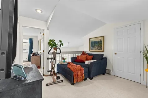 25 Lake Forest Drive Burlington VT 05401