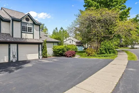 25 Lake Forest Drive Burlington VT 05401