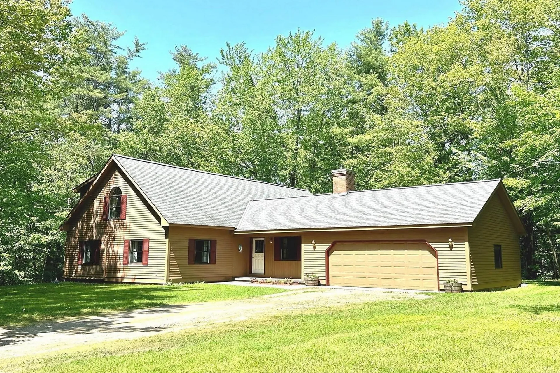 81 Stone Hollow Mendon VT 05701