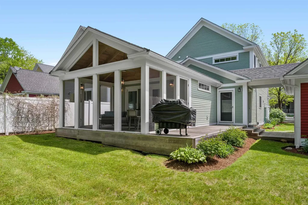 70 Palisades Street Stowe VT 05672