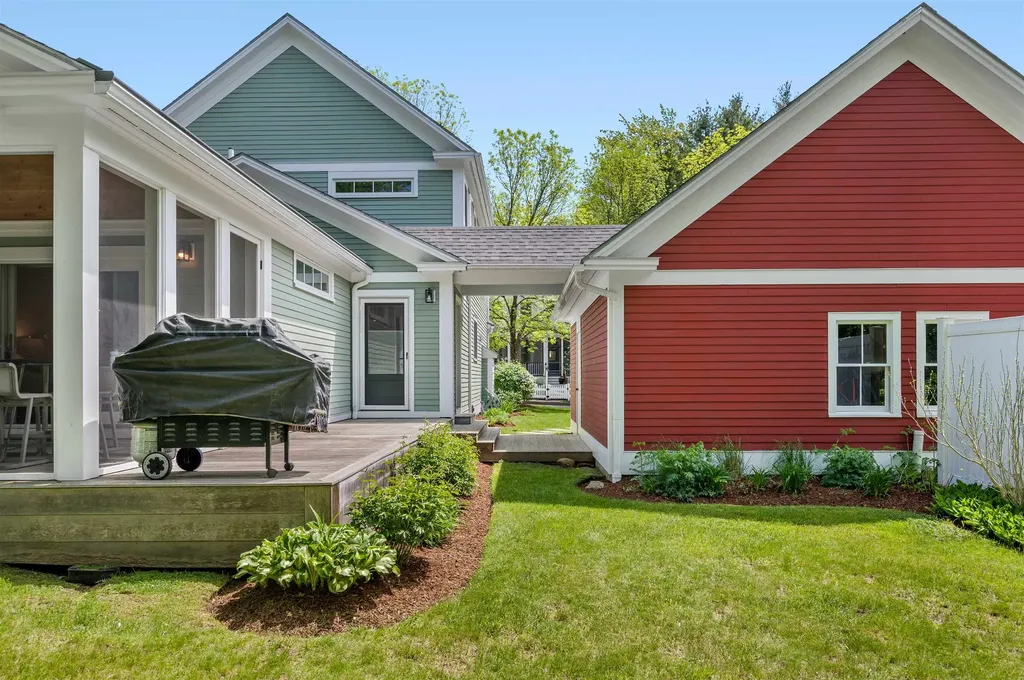 70 Palisades Street Stowe VT 05672