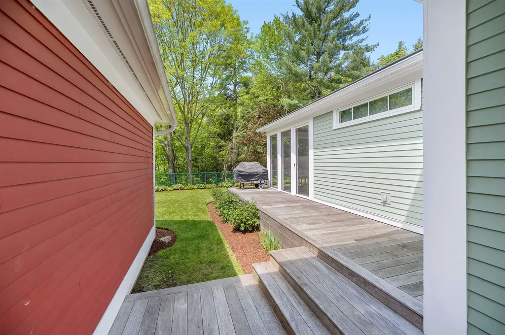 70 Palisades Street Stowe VT 05672