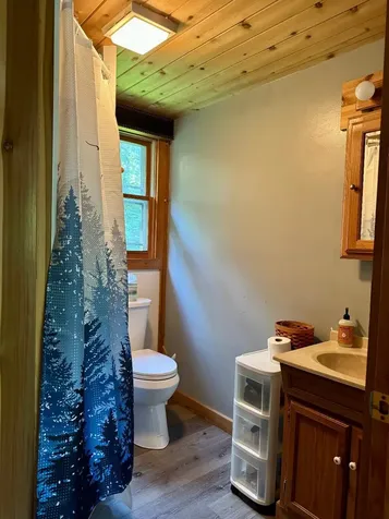 637 Back Lake Road Pittsburg NH 03592