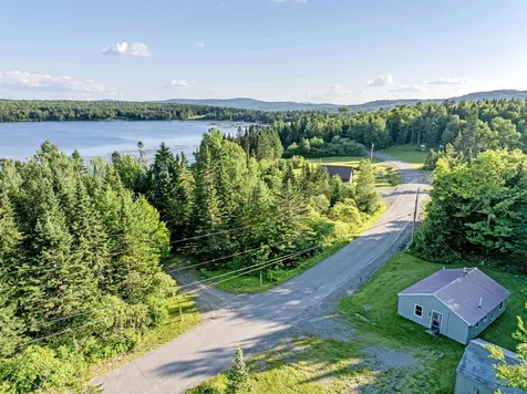 637 Back Lake Road Pittsburg NH 03592