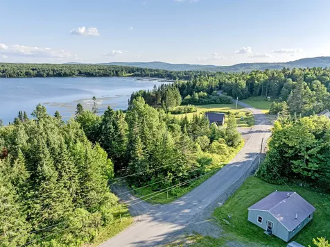 637 Back Lake Road Pittsburg NH 03592
