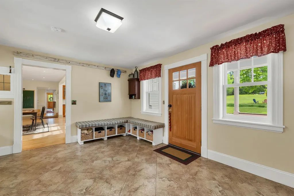 8 Kehonka Hill Road Wolfeboro NH 03894