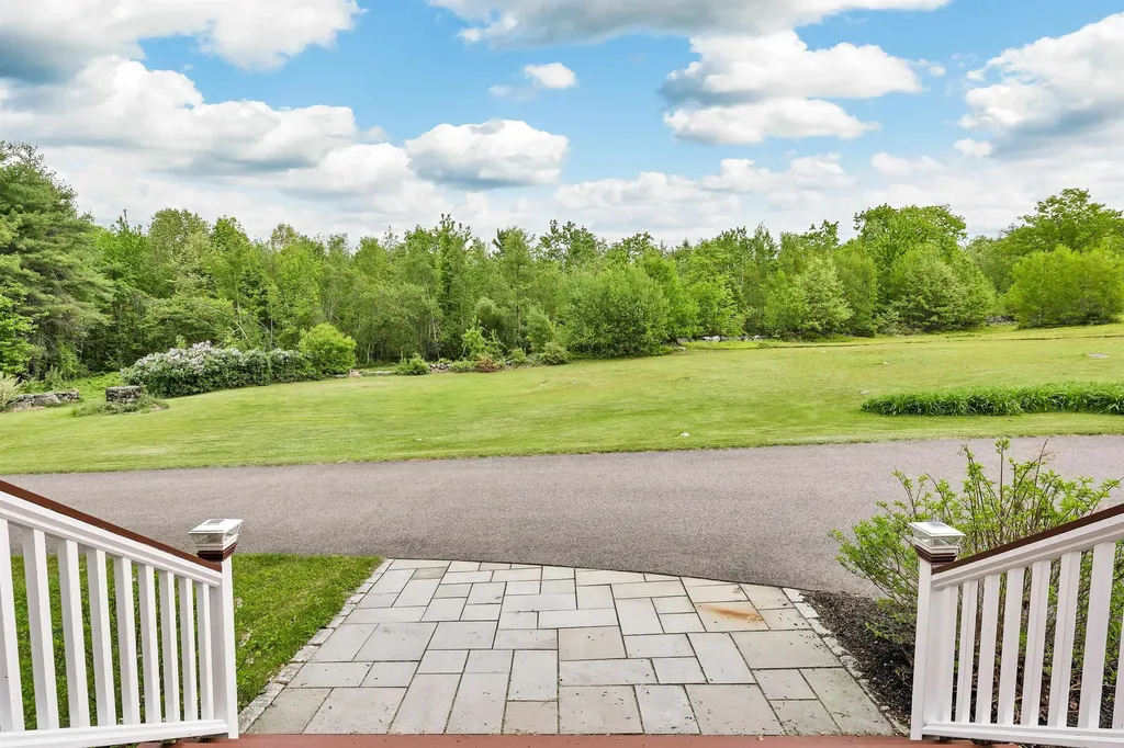 8 Kehonka Hill Road Wolfeboro NH 03894