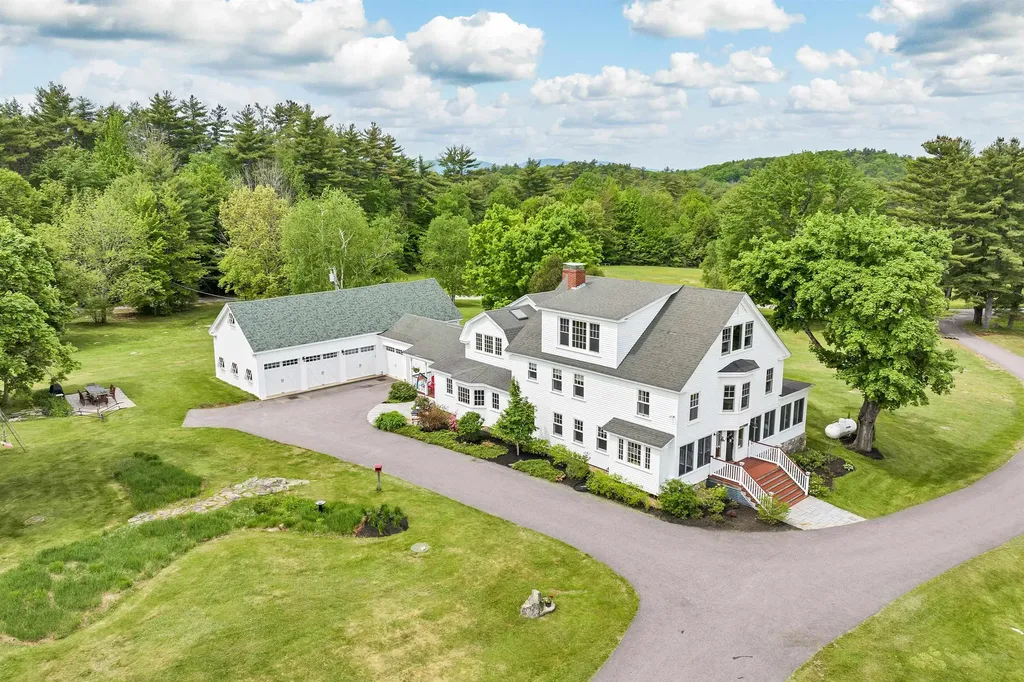 8 Kehonka Hill Road Wolfeboro NH 03894