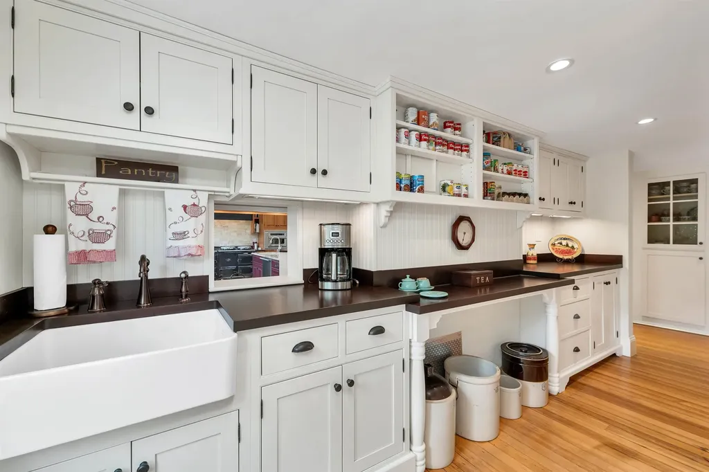 8 Kehonka Hill Road Wolfeboro NH 03894