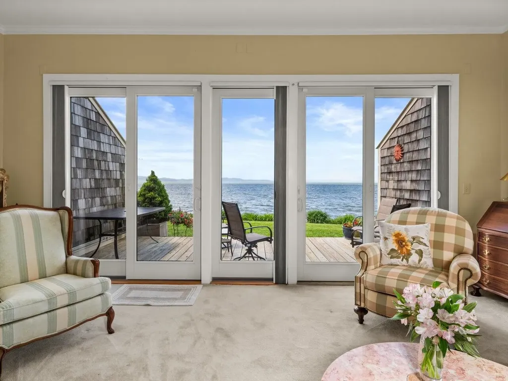21 Harbor Watch Road Burlington VT 05401