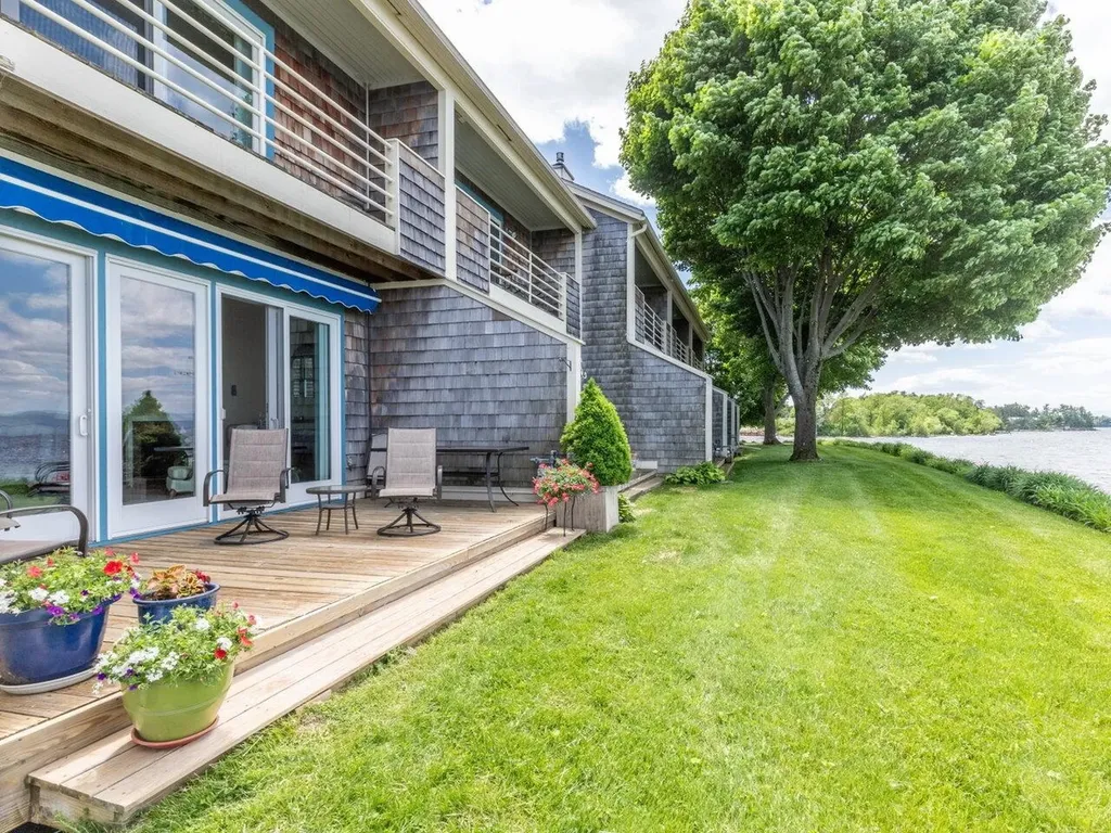 21 Harbor Watch Road Burlington VT 05401
