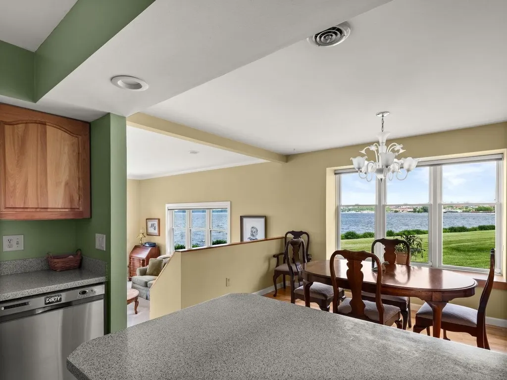 21 Harbor Watch Road Burlington VT 05401