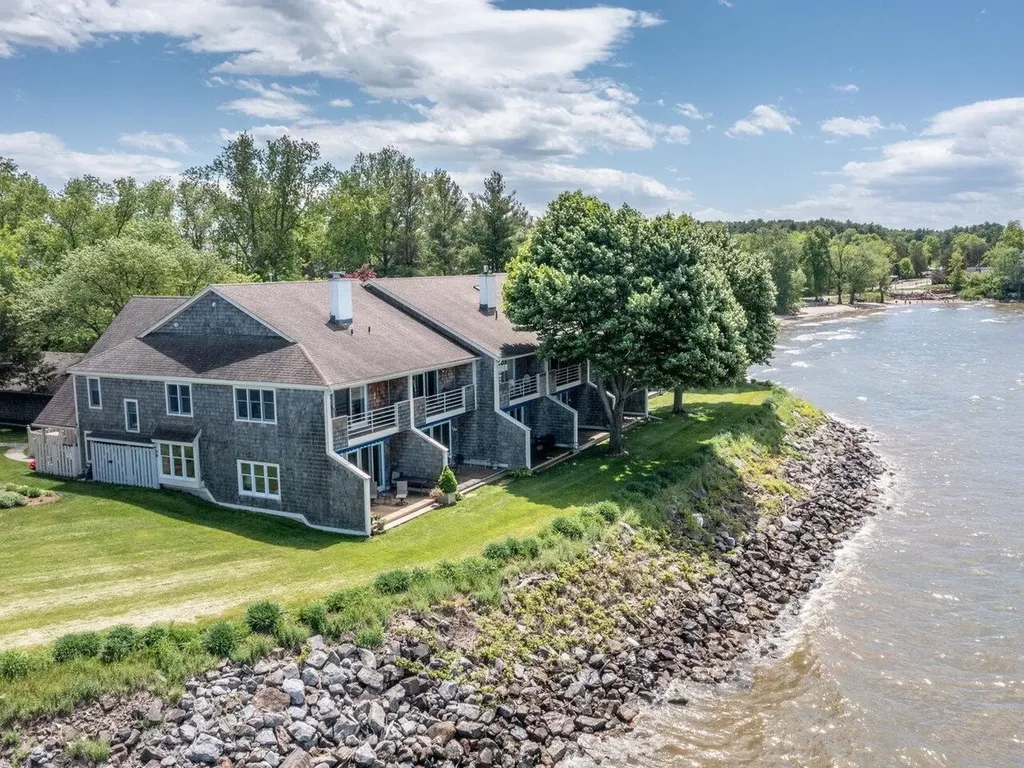 21 Harbor Watch Road Burlington VT 05401