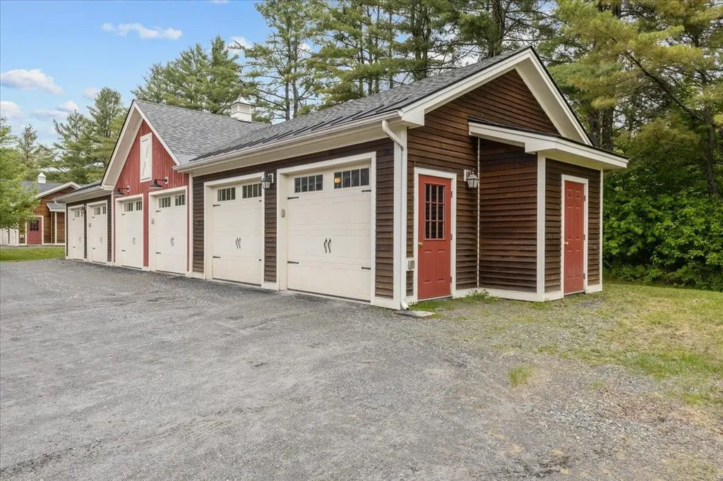 147 Landmark Lane Stowe VT 05672