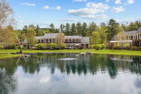 147 Landmark Lane Stowe VT 05672