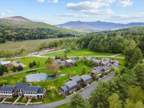 147 Landmark Lane Stowe VT 05672