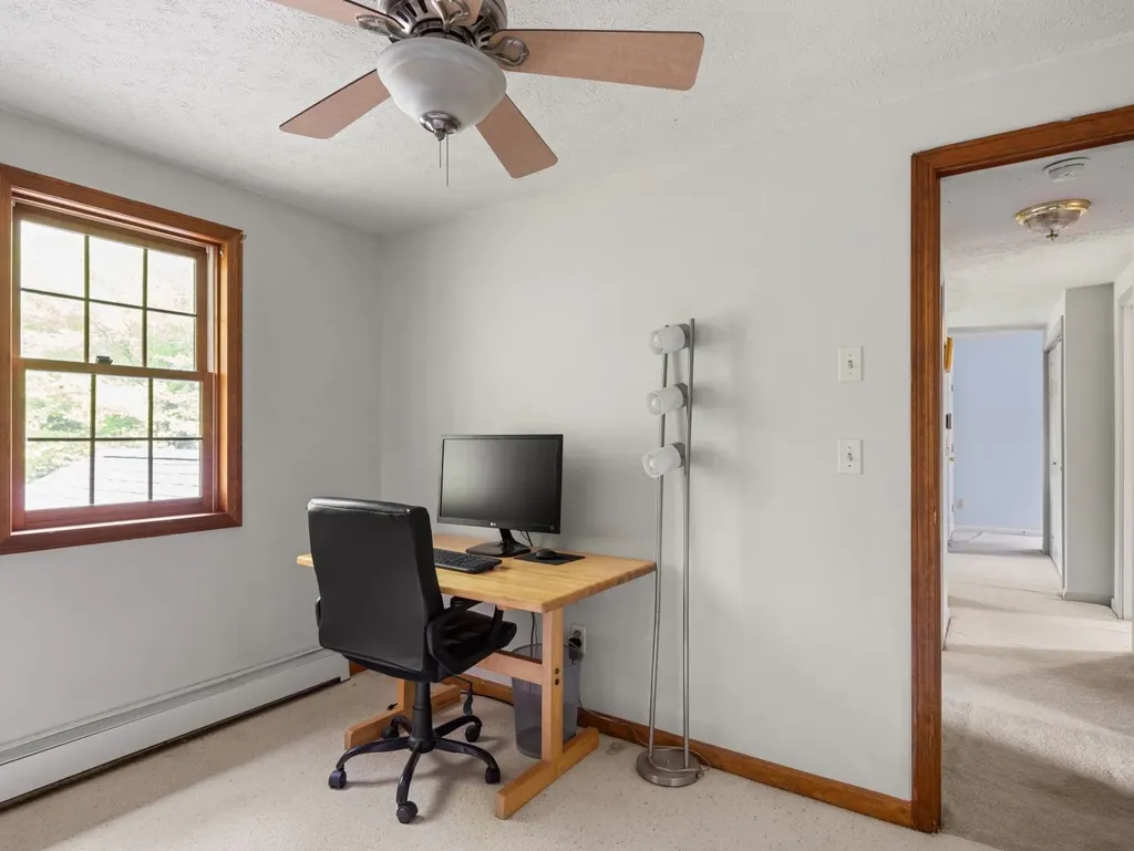 20 Thomas Lane Essex VT 05452