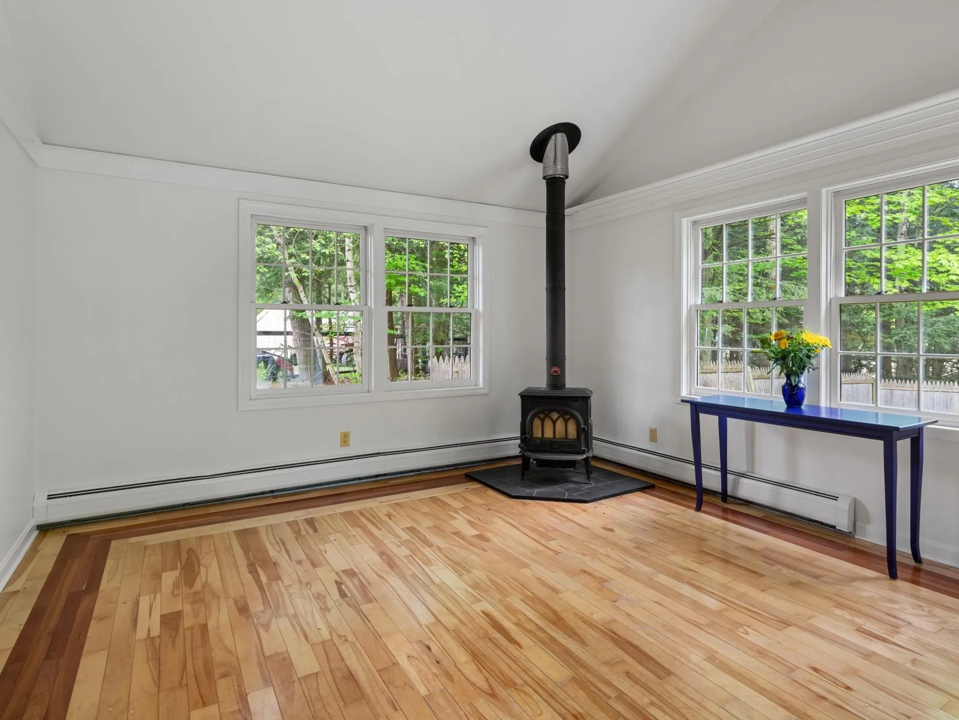 20 Thomas Lane Essex VT 05452