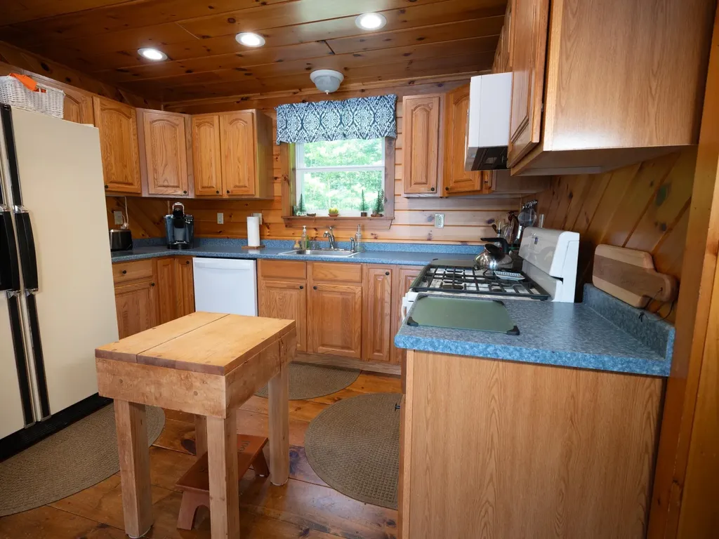 173 Mckinley Drive Washington NH 03280