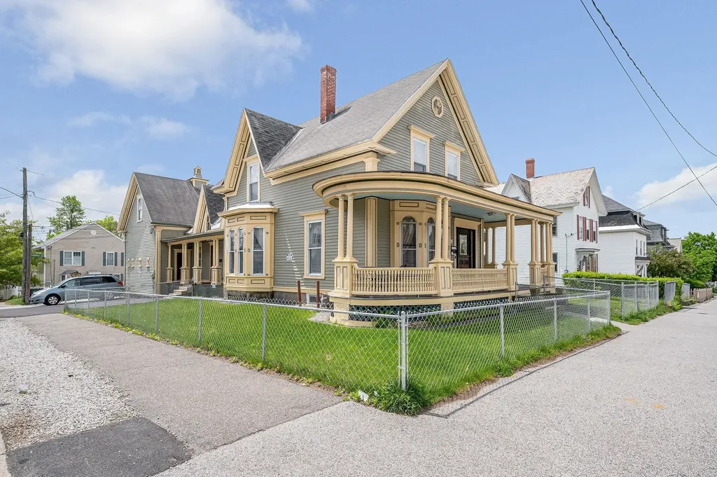 363 Manchester Street Manchester NH 03103