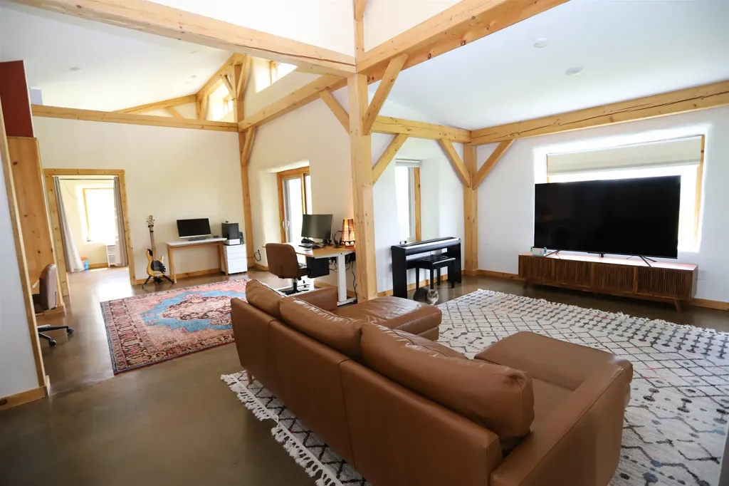 1136 Holland Pond Road Holland VT 05830