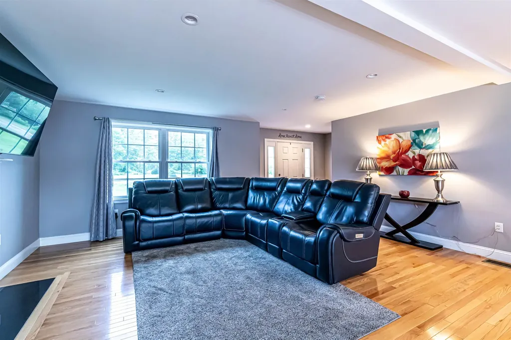 231 Sewalls Falls Road Concord NH 03301