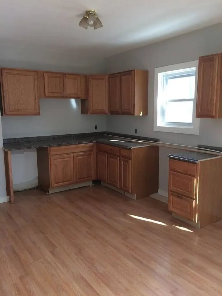 10 Ash Street Walpole NH 03609