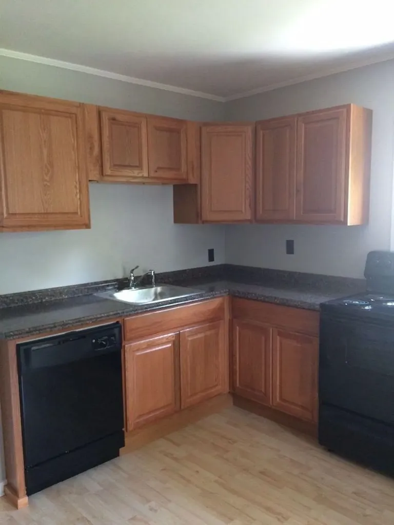 10 Ash Street Walpole NH 03609