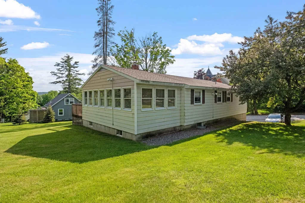 53 Chestnut Street Tilton NH 03276