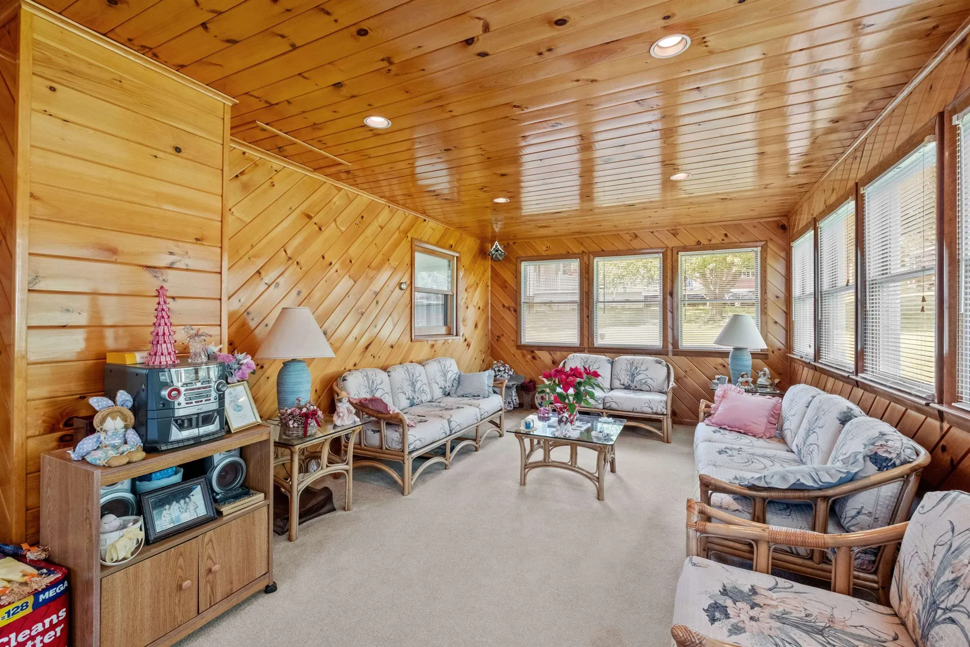 53 Chestnut Street Tilton NH 03276