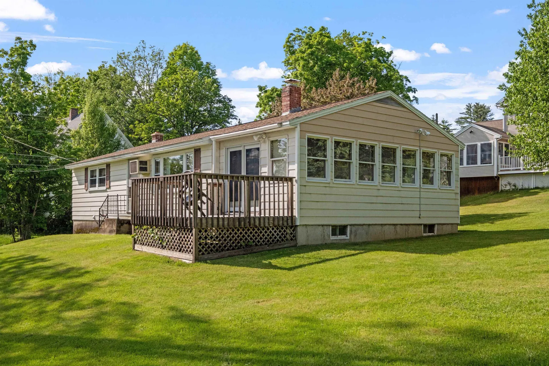 53 Chestnut Street Tilton NH 03276