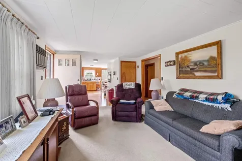 53 Chestnut Street Tilton NH 03276