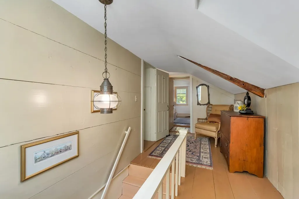 752 Murray Hill Road Hill NH 03243