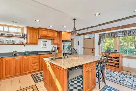 752 Murray Hill Road Hill NH 03243