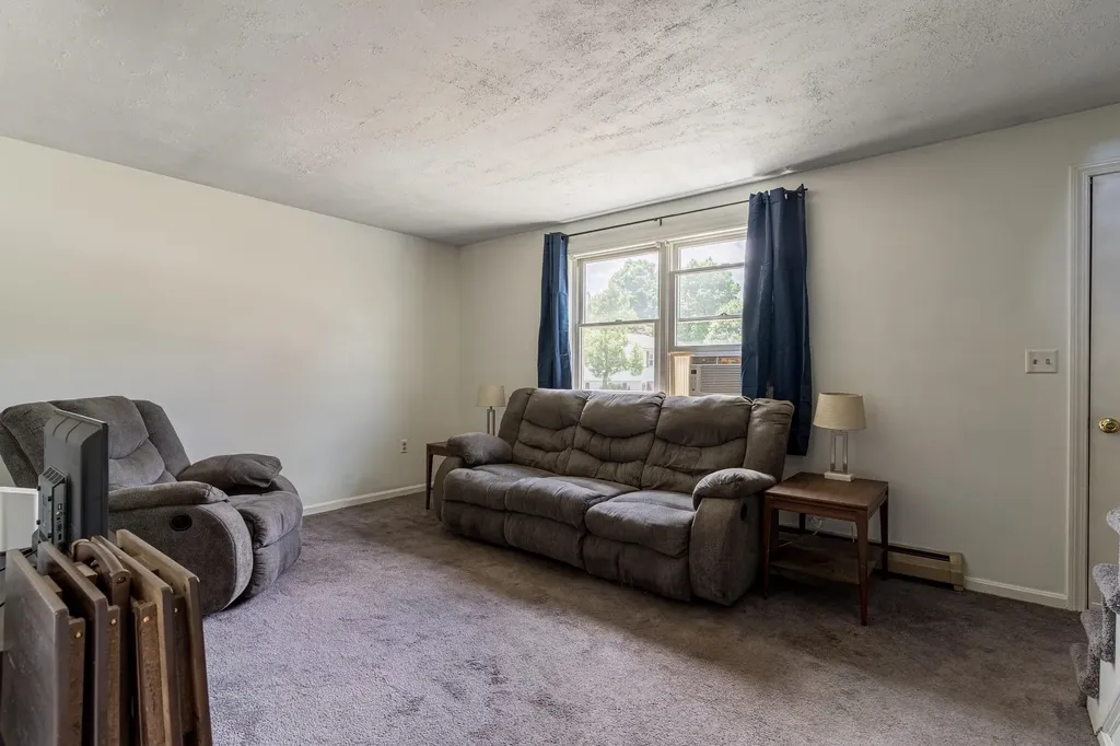 426 Stockdale Circle Rollinsford NH 03869