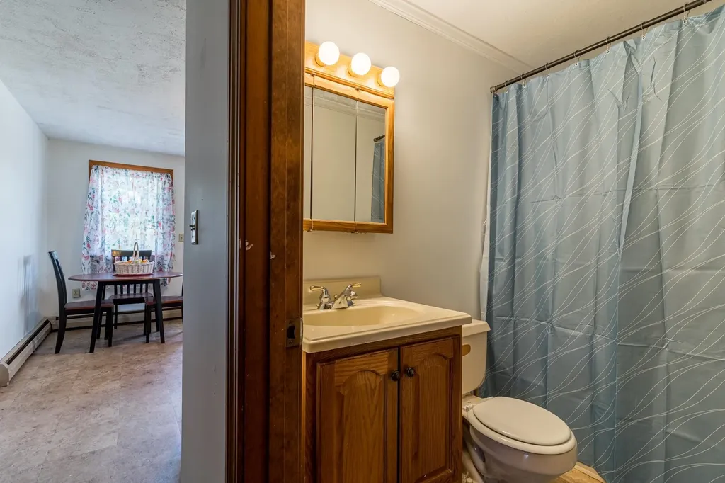 426 Stockdale Circle Rollinsford NH 03869