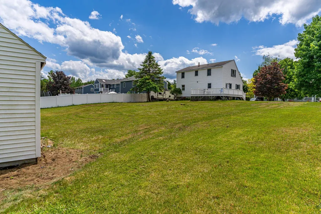 426 Stockdale Circle Rollinsford NH 03869