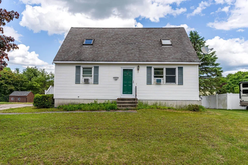 426 Stockdale Circle Rollinsford NH 03869