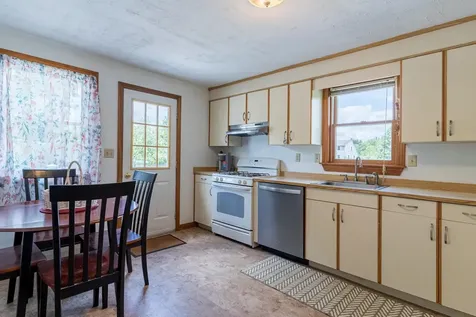 426 Stockdale Circle Rollinsford NH 03869