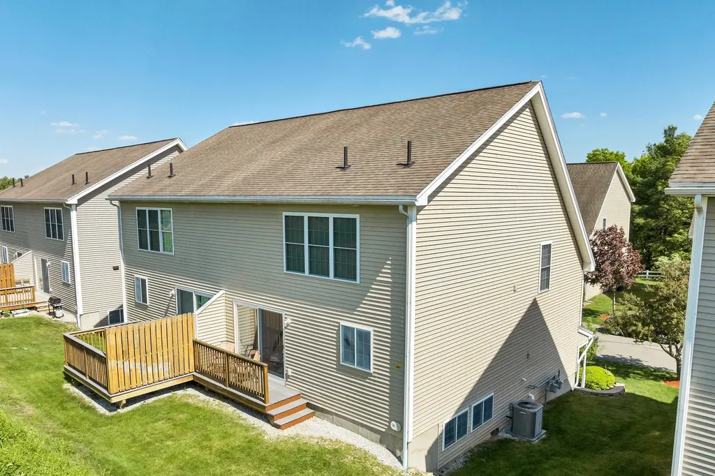 16A Canterberry Court Hudson NH 03051