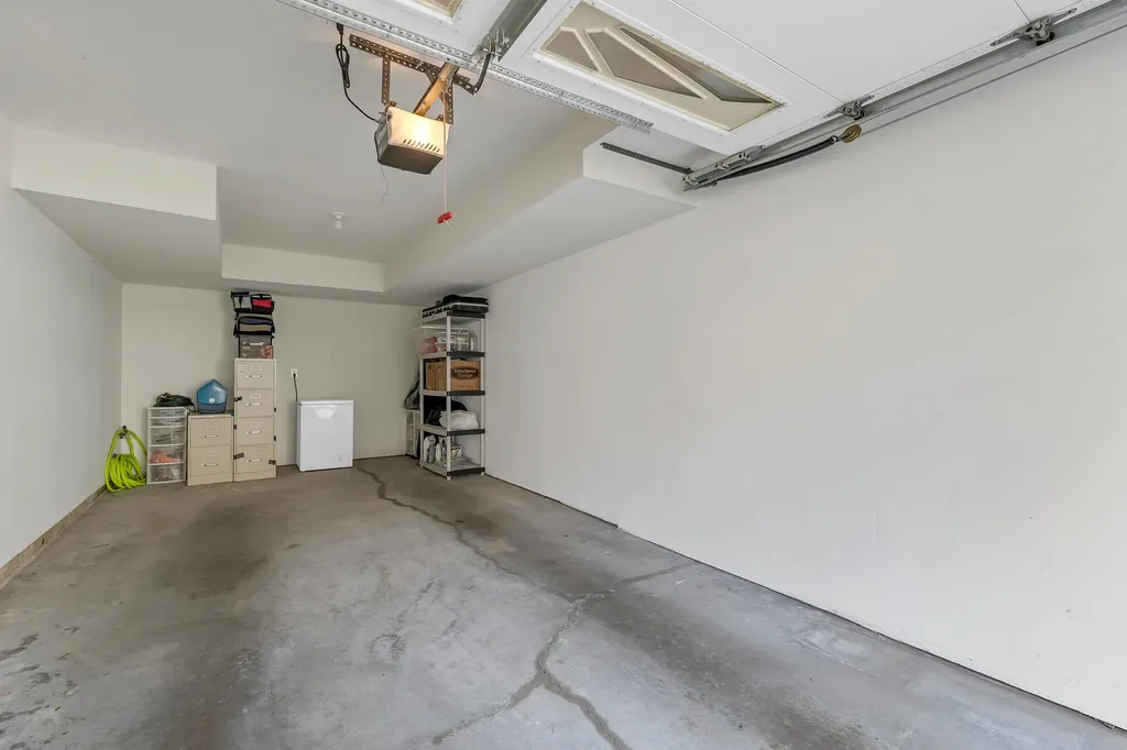 16A Canterberry Court Hudson NH 03051