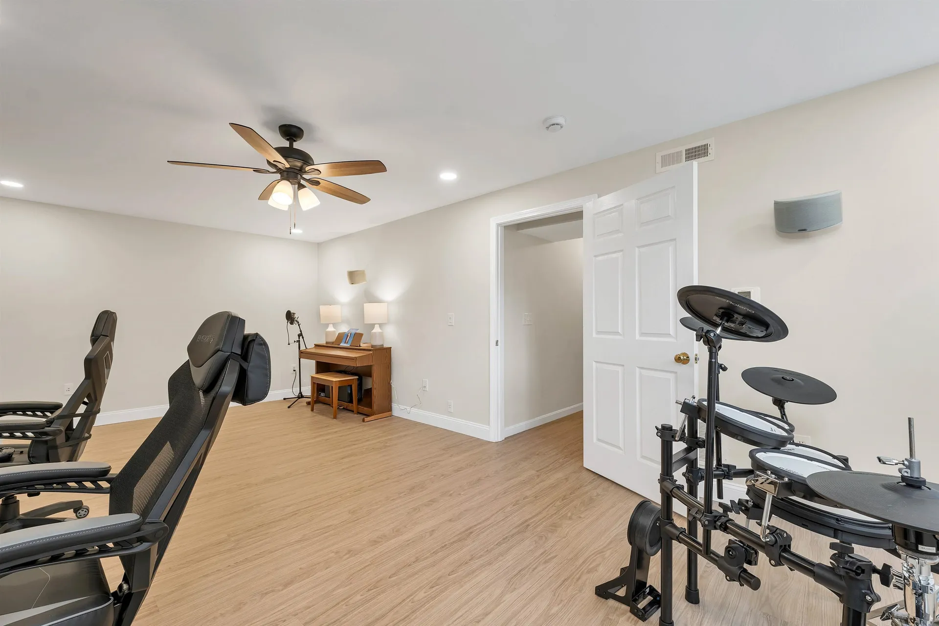 16A Canterberry Court Hudson NH 03051