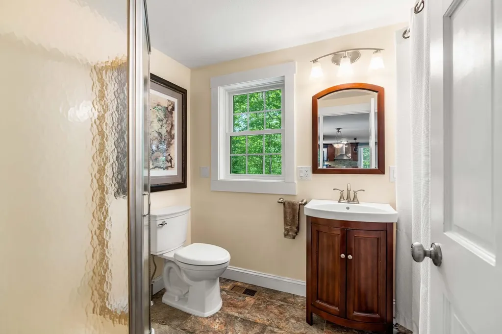 9 Hazelwood Drive Salem NH 03079