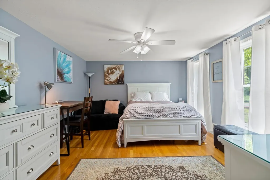 9 Hazelwood Drive Salem NH 03079