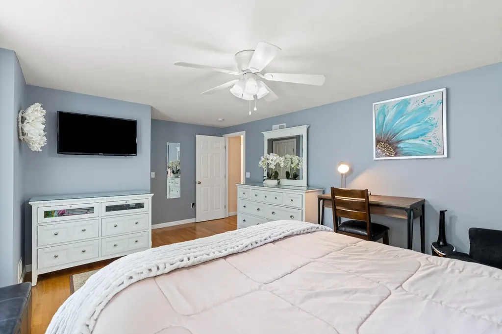 9 Hazelwood Drive Salem NH 03079