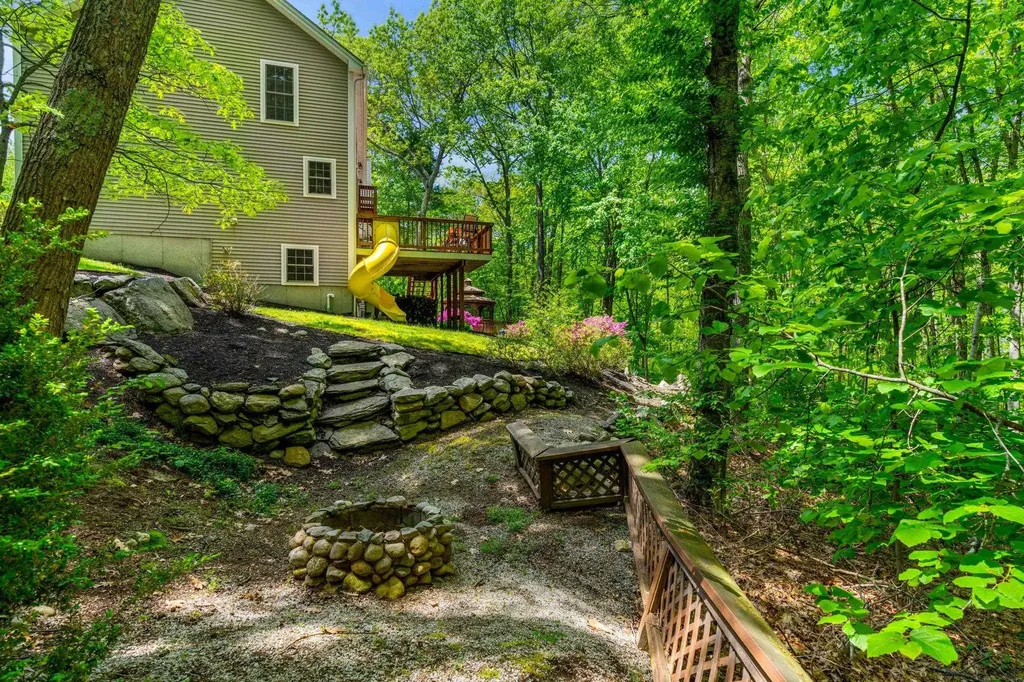 9 Hazelwood Drive Salem NH 03079