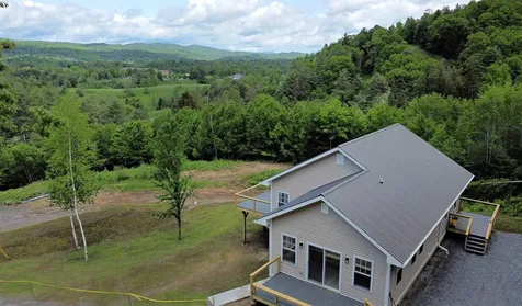 208 Cool Wine Drive St. Johnsbury VT 05819