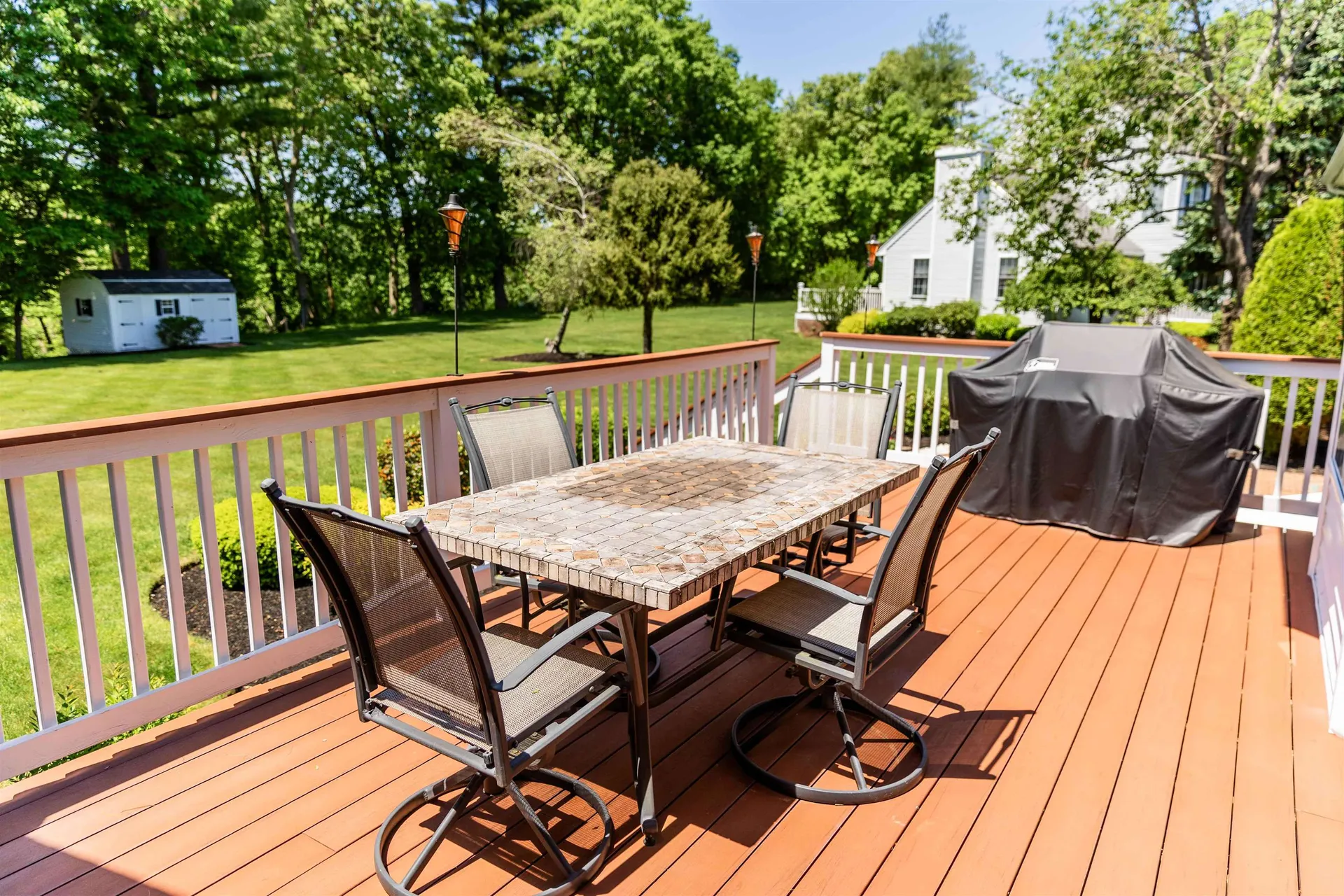16 Farmington Drive Hudson NH 03051