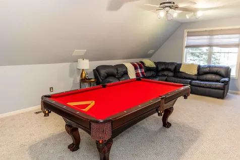16 Farmington Drive Hudson NH 03051